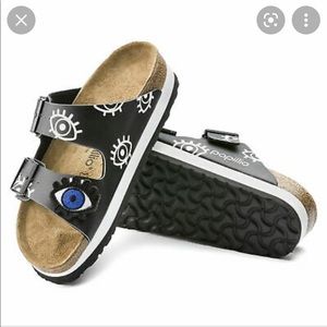 Papillon by Birkenstock Arizona Platform Sandal Birko-Flor in Eyes Black